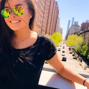 Meet your Posher, Jen